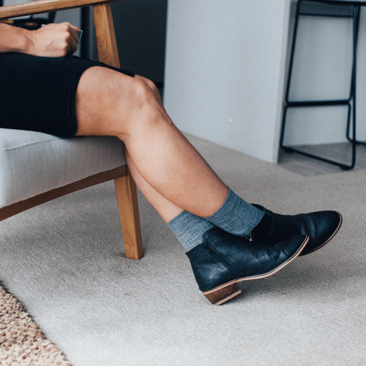 Merino Wool Crew Socks for Woman in Grey from the Essential Collection, featuring a classic ribbed design.